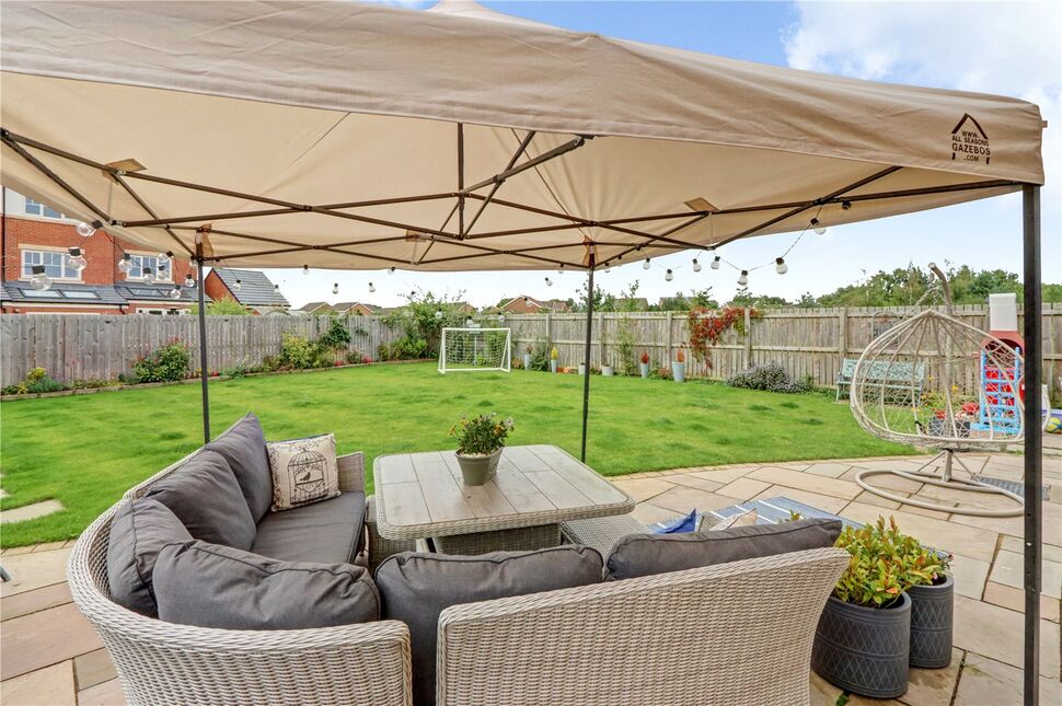 4 bedroom Detached House for sale, Hedley Close, Houghton Le Spring, DH4 £360,000