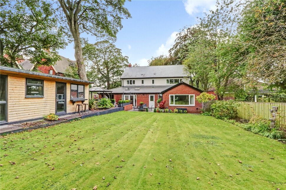 4 bedroom Detached House for sale, Hetton Road, Houghton Le Spring, DH5