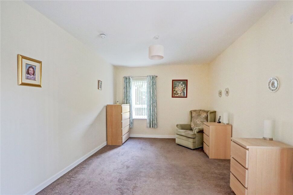 2 bedroom Flat for sale, Orchard Place, Houghton Le Spring, DH5 £50,000