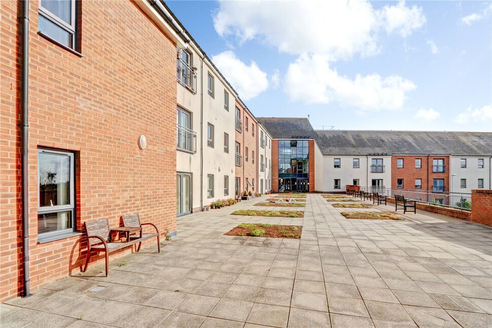 2 bedroom Flat for sale, Orchard Place, Houghton Le Spring, DH5 £50,000