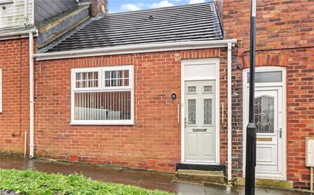 1 bedroom Mid Terrace Property for sale