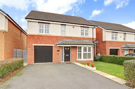 Century Way, 4 bedroom Detached House for sale, £315,000