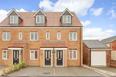 3 bedroom End Terrace House for sale