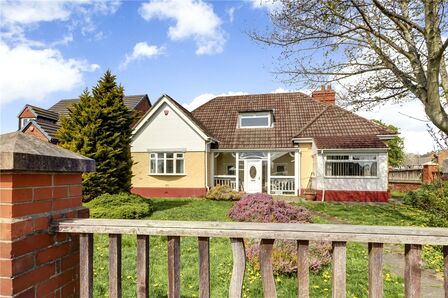 Gillas Lane, 6 bedroom Detached House for sale, £250,000