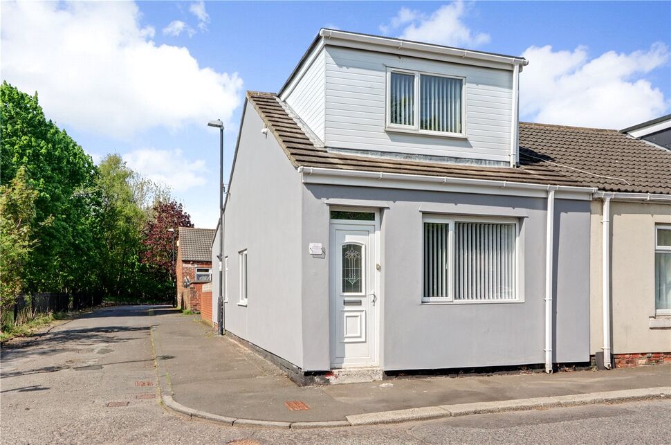 2 bedroom End Terrace House for sale