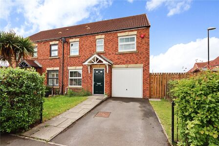 Goldfinch Road, 3 bedroom Semi Detached House for sale, £169,995