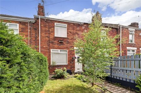 2 bedroom Mid Terrace House for sale