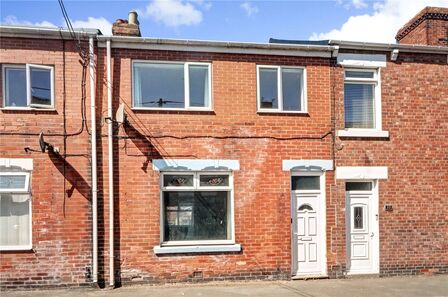 3 bedroom Mid Terrace House for sale