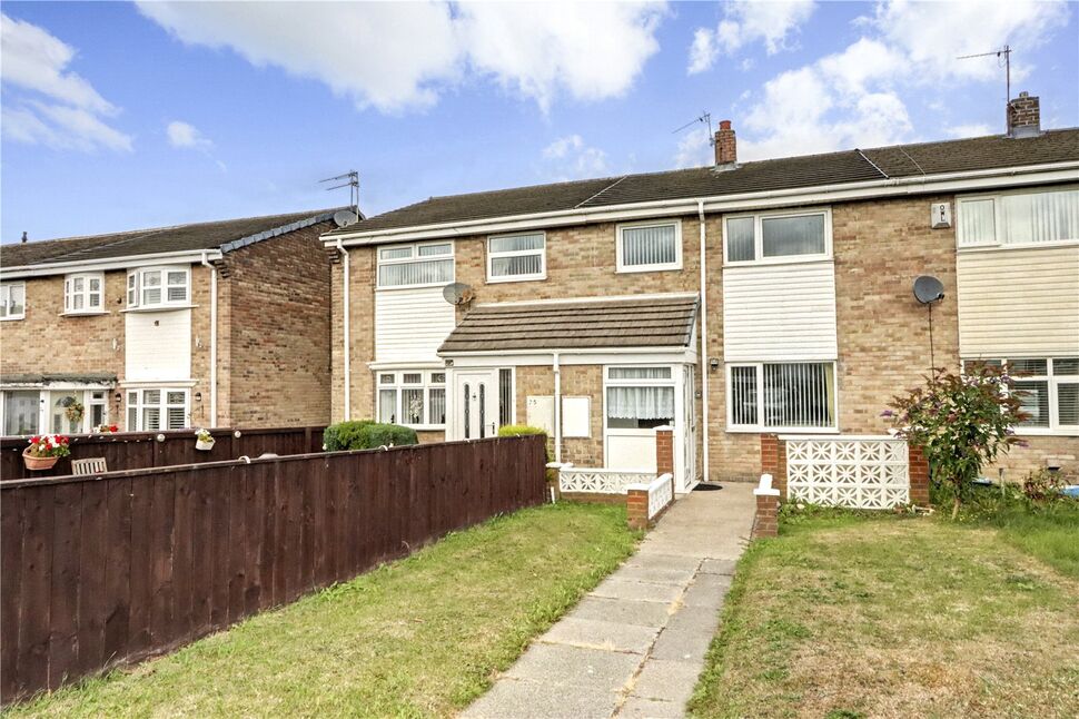 3 bedroom Mid Terrace House for sale
