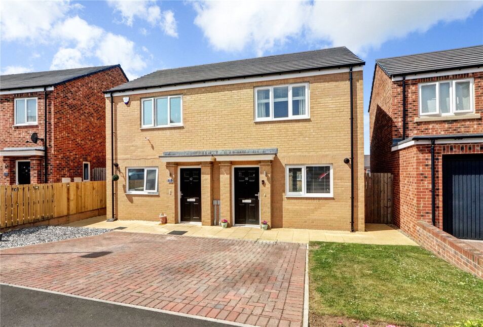 2 bedroom Semi Detached House for sale
