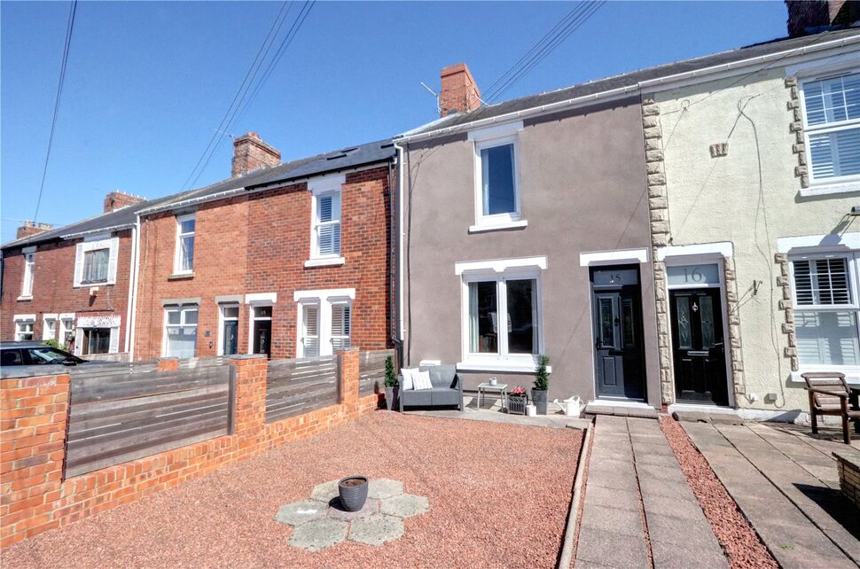 2 bedroom Mid Terrace House for sale