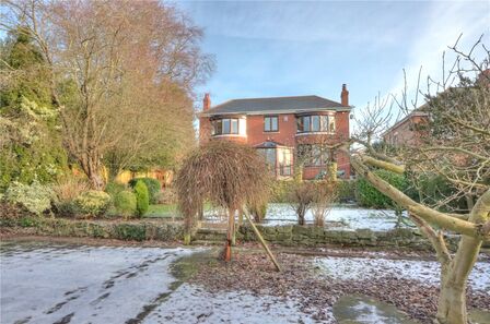 Hall Lane, 5 bedroom Detached House for sale, &pound;395,000