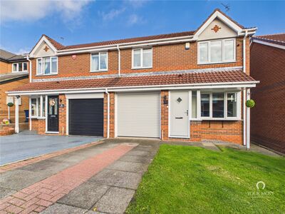 Chigwell Close, 3 bedroom Semi Detached House for sale, &pound;200,000