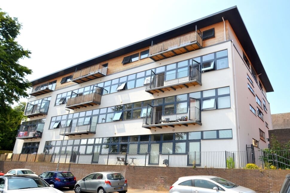 Main image of 2 bedroom  Flat to rent, Queen Street, Wellingborough, Northamptonshire, NN8