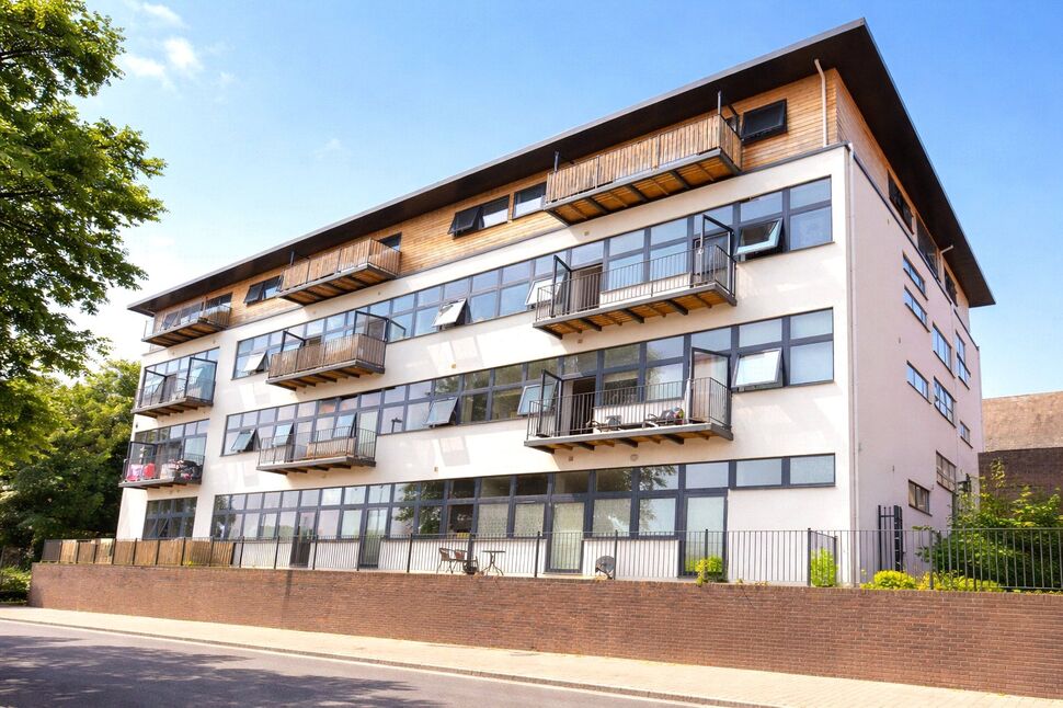 Main image of 1 bedroom Flat to rent, Queen Street, Wellingborough, Northamptonshire, NN8