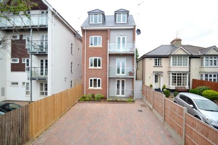 Oxford Street, 2 bedroom  Flat to rent, £1,000 pcm