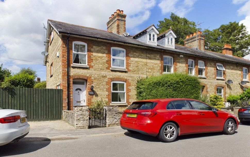 Main image of 2 bedroom Mid Terrace House to rent, Queen Street, Geddington, Northamptonshire, NN14