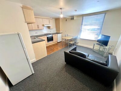2 bedroom  Flat to rent
