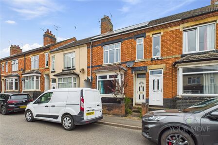 Harrington Road, 3 bedroom Mid Terrace House for sale, £200,000