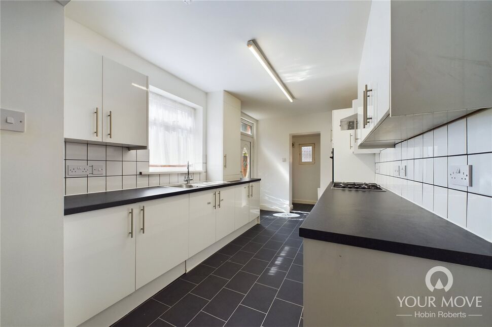 4 bedroom Mid Terrace House for sale, Stamford Road, Kettering, NN16