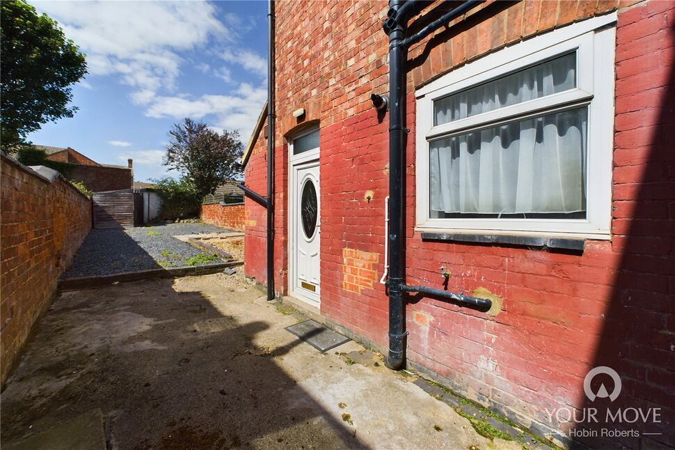 4 bedroom Mid Terrace House for sale, Stamford Road, Kettering, NN16