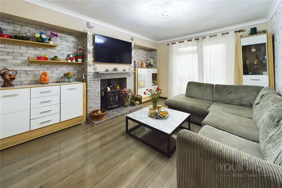 4 bedroom Mid Terrace House for sale, Athelstan Road, Kettering, NN16