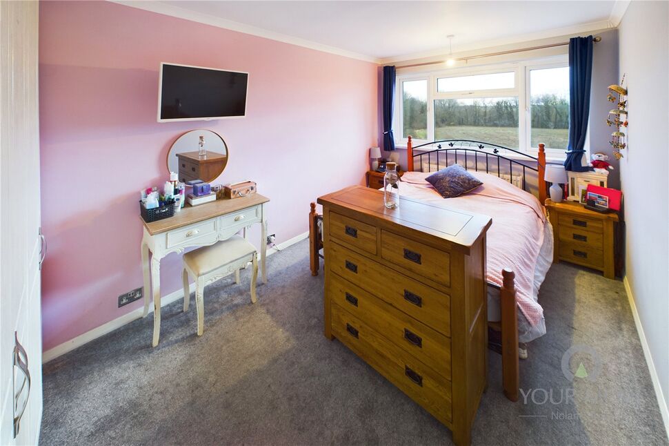 3 bedroom Semi Detached House for sale, Queensway, Burton Latimer, NN15 £240,000