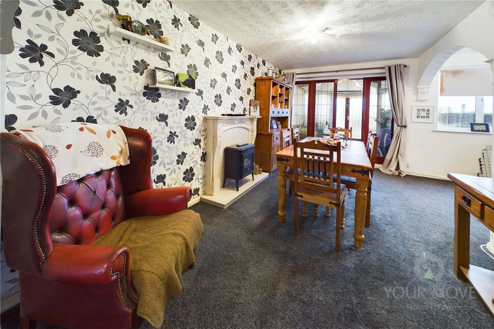 3 bedroom Semi Detached House for sale, Queensway, Burton Latimer, NN15