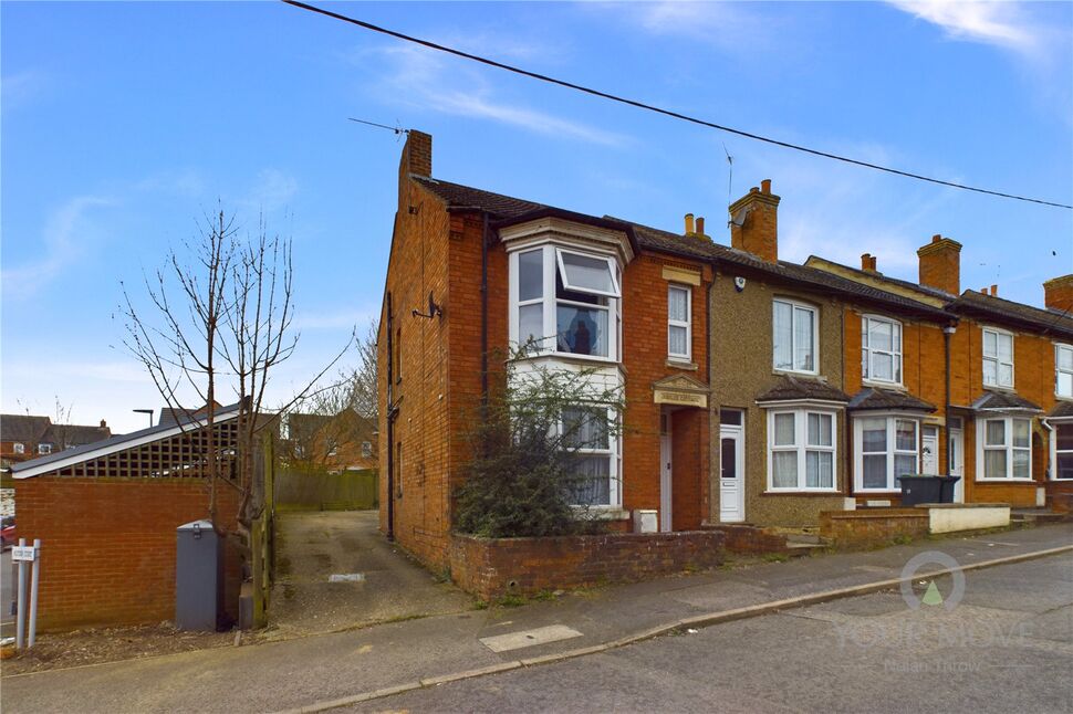 3 bedroom End Terrace House for sale, Jubilee Street, Irthlingborough, NN9 £165,000