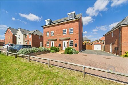 Mardell Way, 3 bedroom Semi Detached House for sale, £315,000