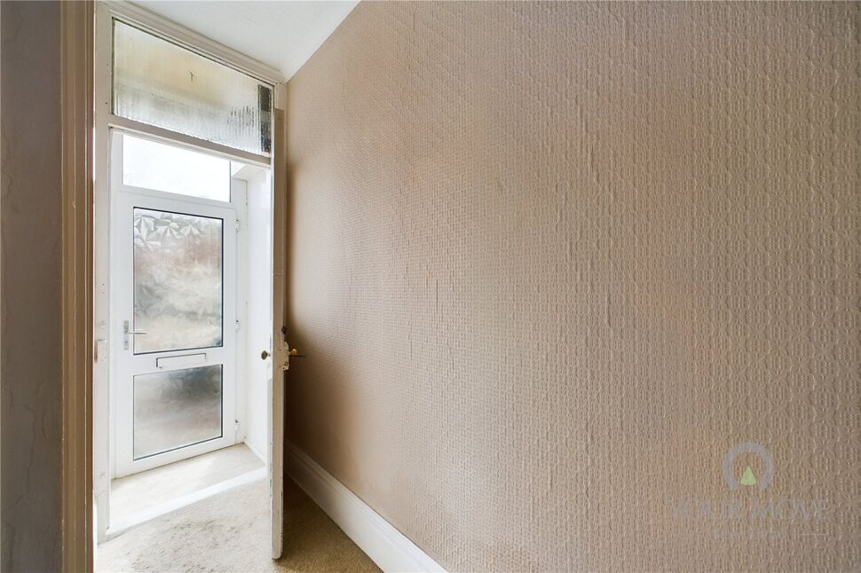 2 bedroom Mid Terrace House for sale, Edinburgh Road, Kettering, NN16