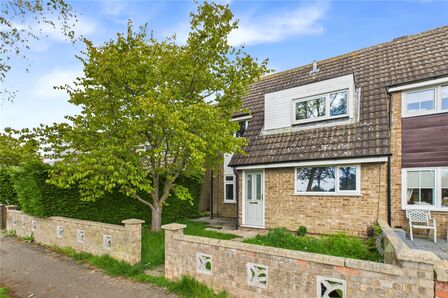 Moss Walk, 3 bedroom Semi Detached House for sale, £249,500