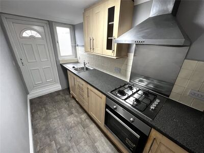 Angel Lane, 1 bedroom  Flat to rent, £725 pcm