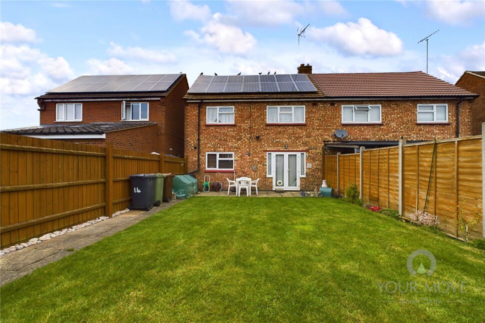 3 bedroom Semi Detached House for sale, Oxford Street, Finedon, NN9 £240,000