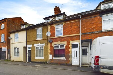 4 bedroom Mid Terrace House for sale