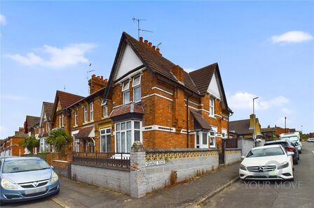 3 bedroom End Terrace House for sale