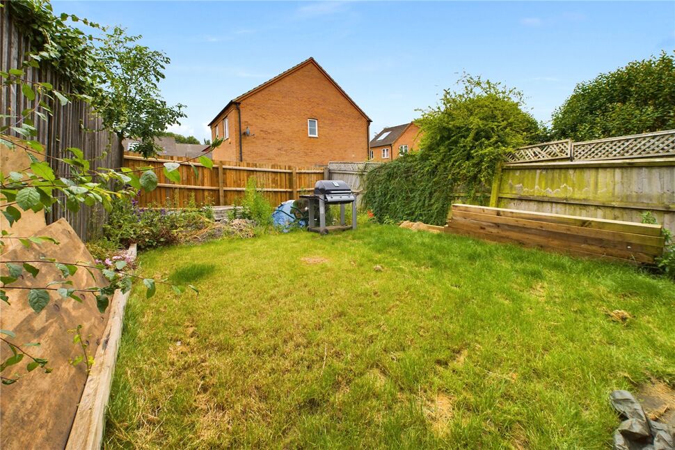 3 bedroom Semi Detached House for sale, Whitley Close, Irthlingborough