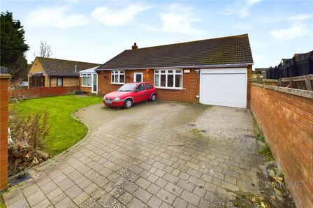 Higham Road, 4 bedroom Detached Bungalow for sale, £399,950