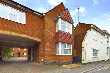 Alexandra Street, 1 bedroom Flat to rent, &pound;795 pcm
