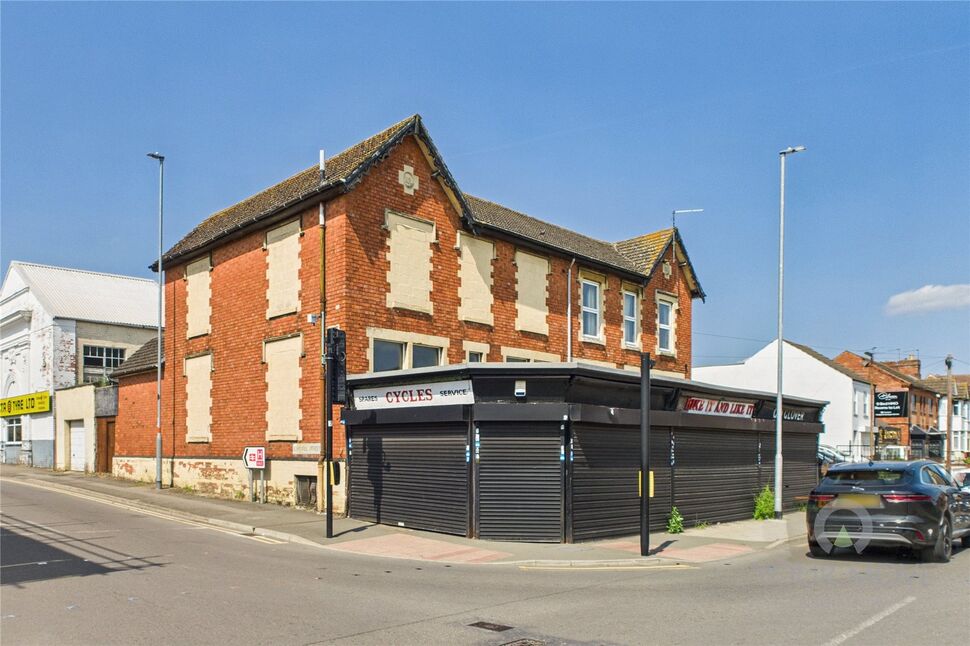 6 bedroom  House for sale