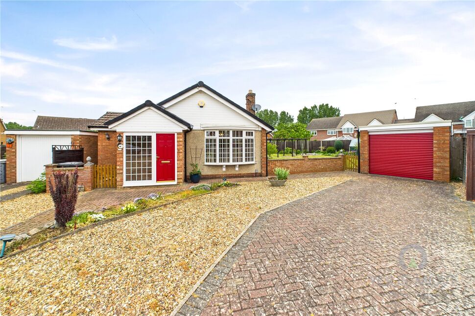 2 bedroom Detached Bungalow for sale