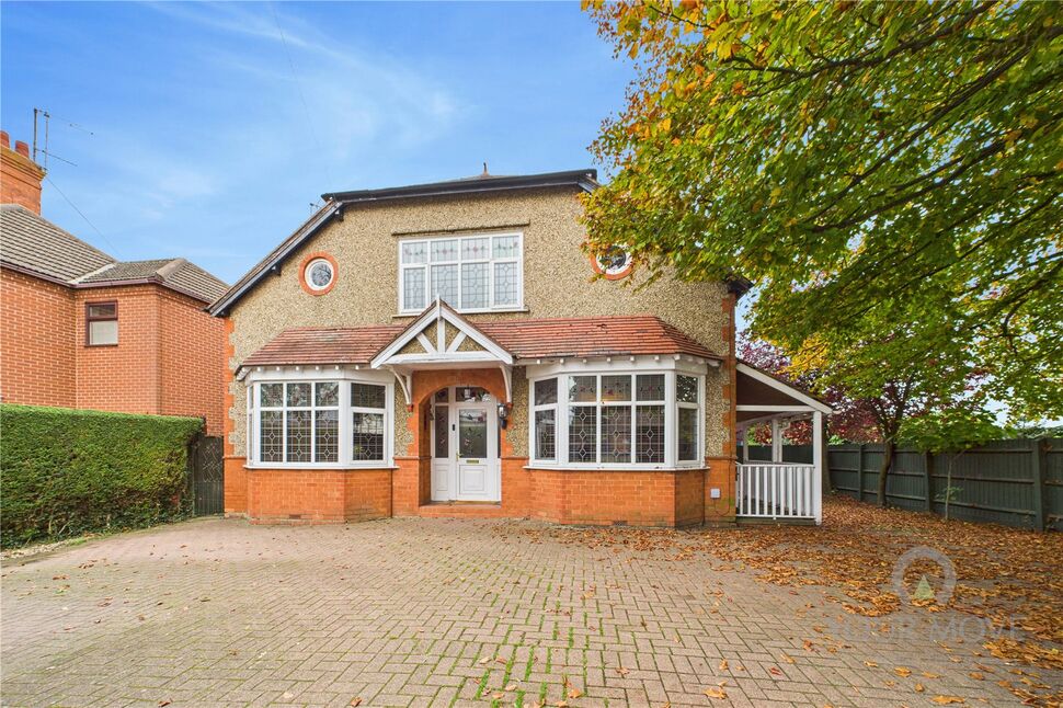 4 bedroom Detached House for sale