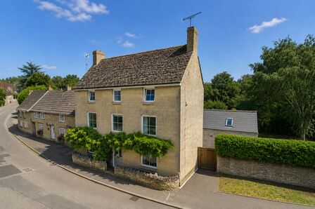 6 bedroom Detached House for sale