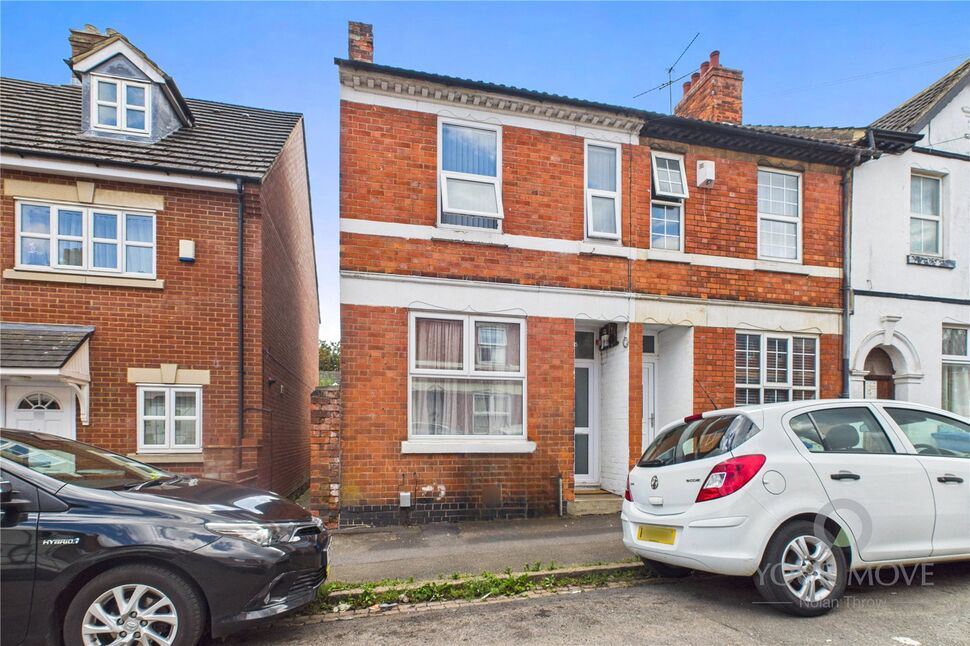 Main image of 3 bedroom End Terrace House for sale, Russell Street, Kettering, Northamptonshire, NN16
