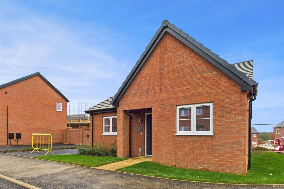Main image of 2 bedroom Detached Bungalow for sale, Bagshot Close, Kettering, Northamptonshire, NN16