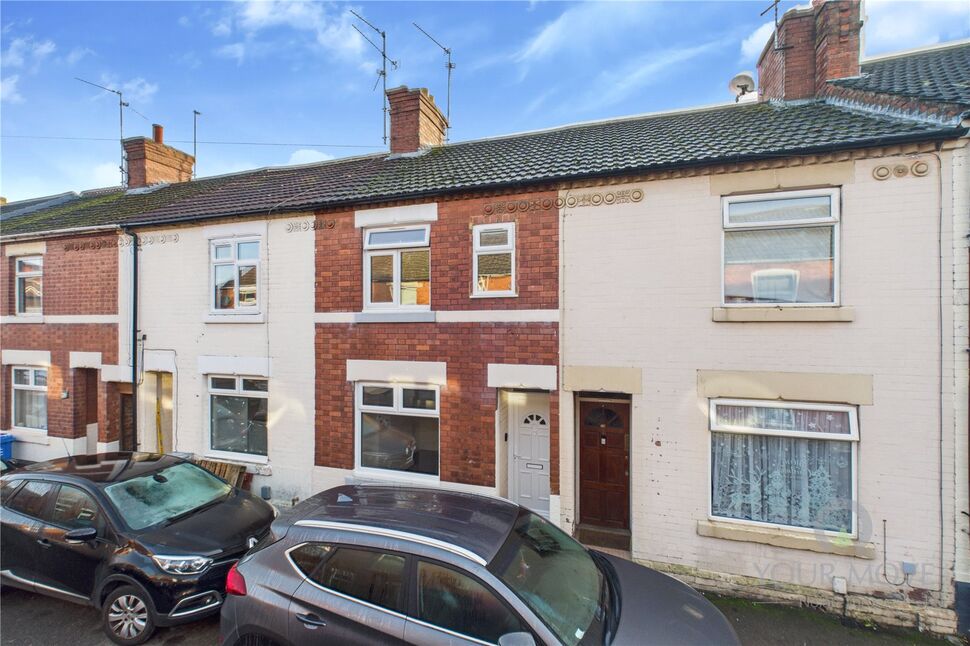 3 bedroom Mid Terrace House for sale