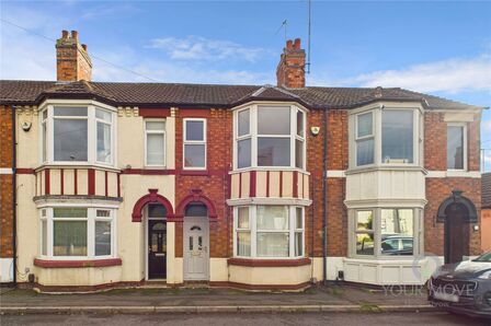 Harrington Road, 2 bedroom Mid Terrace House to rent, £950 pcm