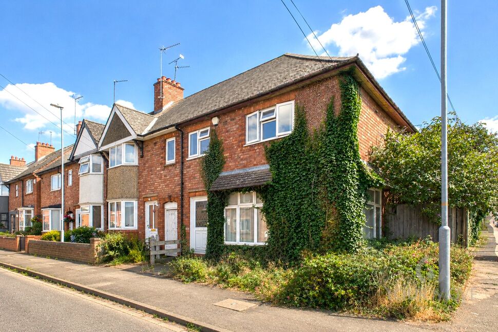 Main image of 3 bedroom End Terrace House for sale, Cowper Street, Kettering, Northamptonshire, NN16