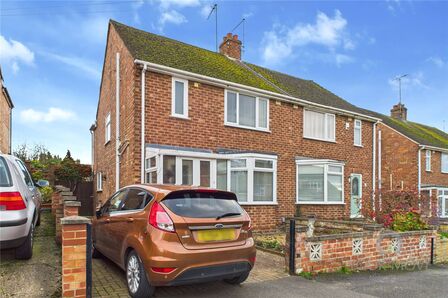 Edward Close, 3 bedroom Semi Detached House for sale, £235,000