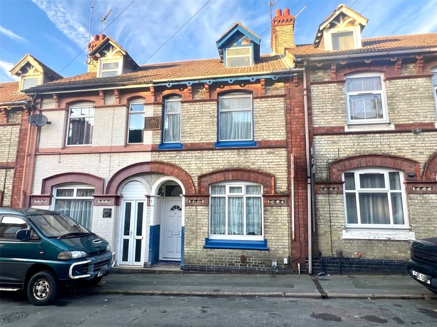 Main image of 3 bedroom Mid Terrace House to rent, Oxford Street, Kettering, Northamptonshire, NN16